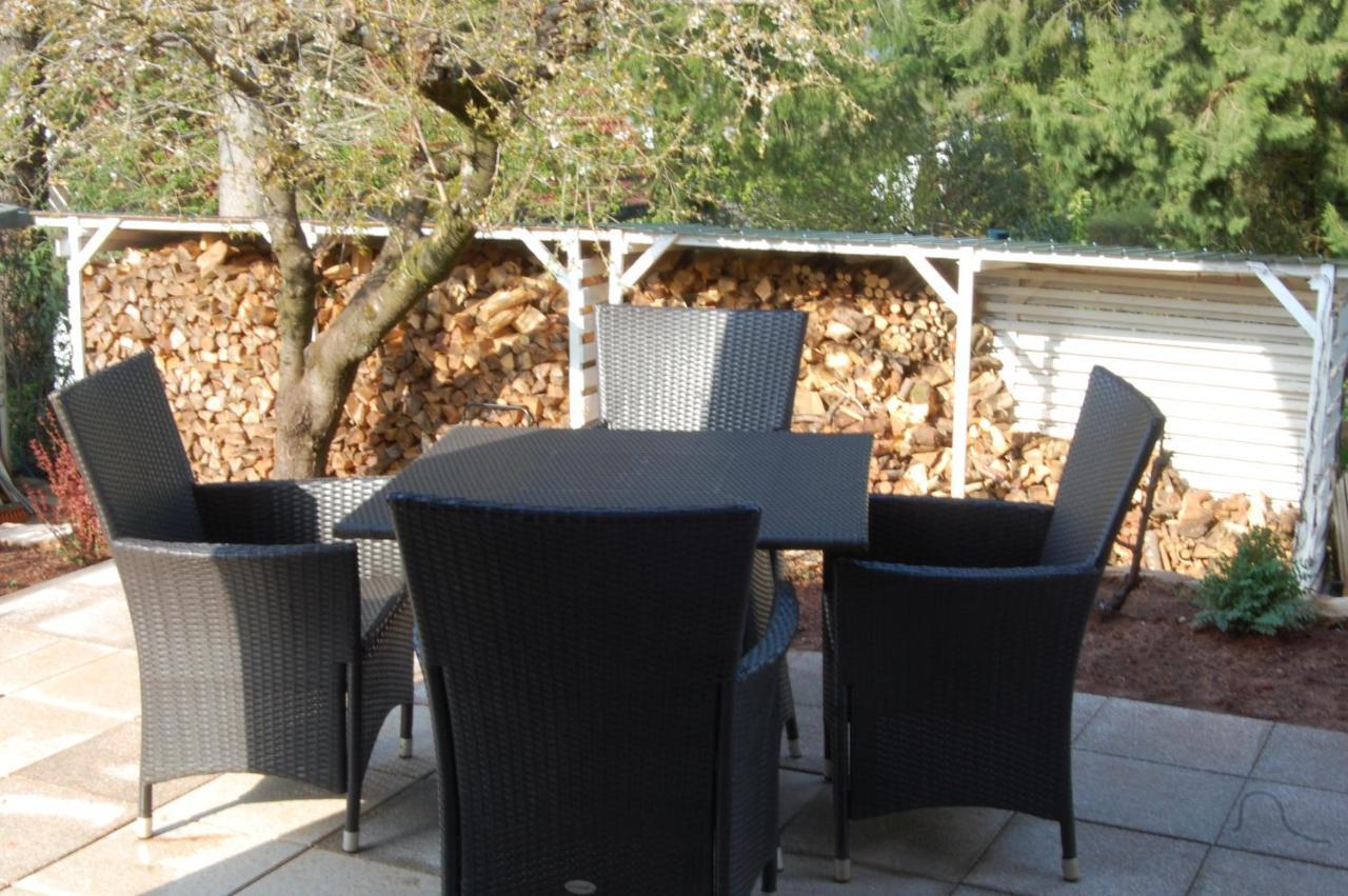 Wohnung Mit Kamin Terrasse Und Grill In Der Naehe Von Nuernberg Burgthann Exterior photo